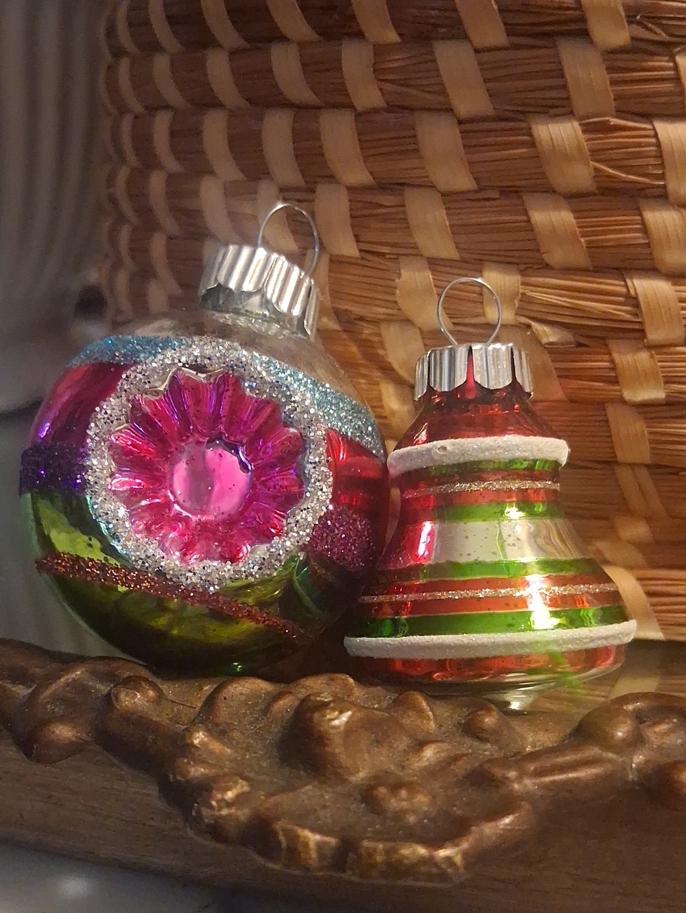Shiny Brite Assorted Green and Pink Glass Holiday Ornament Set